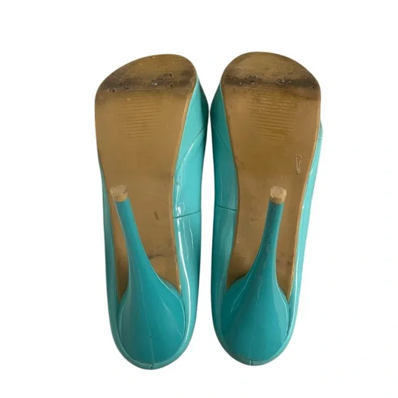 Pumps - Picture 5 of 7